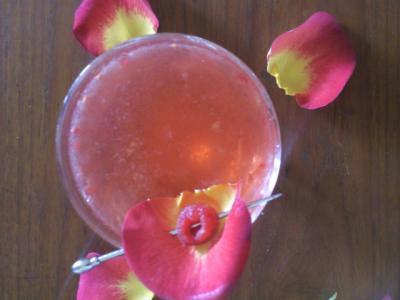 cocktail-girl-pink-rose